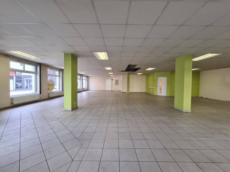 Zentrale Geschäftsfläche zu mieten!