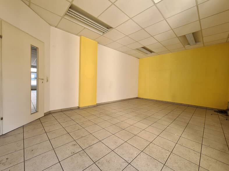 Zentrale Geschäftsfläche zu mieten!