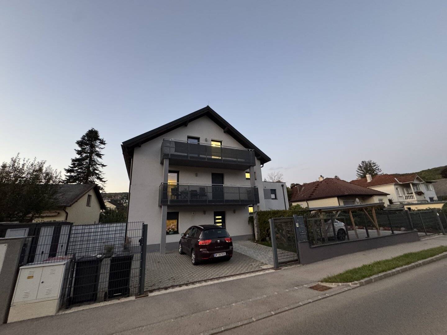 Spacious four room attic apartment with balcony immediately available