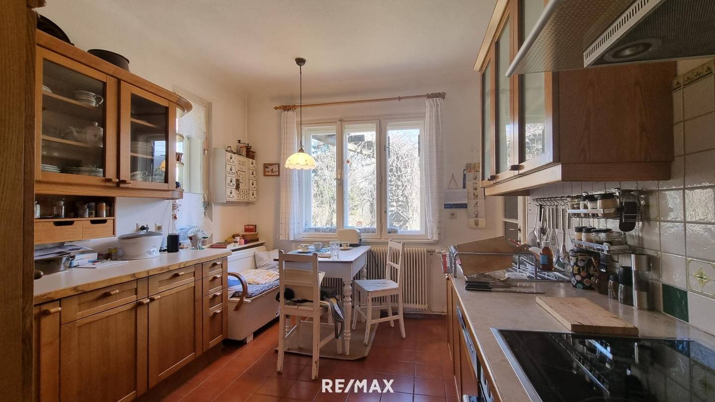 Einfamilienhaus in Purkersdorf mit großem Grundstück und Garage