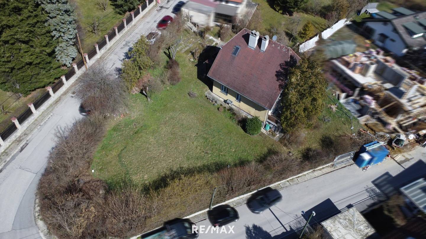 Einfamilienhaus in Purkersdorf mit großem Grundstück und Garage