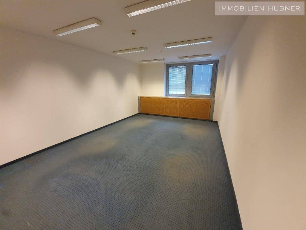 Apartment in top Karlsplatz location bright and air conditioned ya? no this is wrong