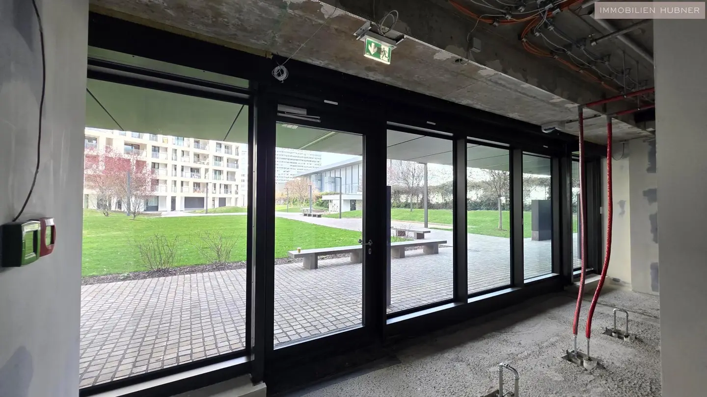 Newly built near U1 accessible apartment