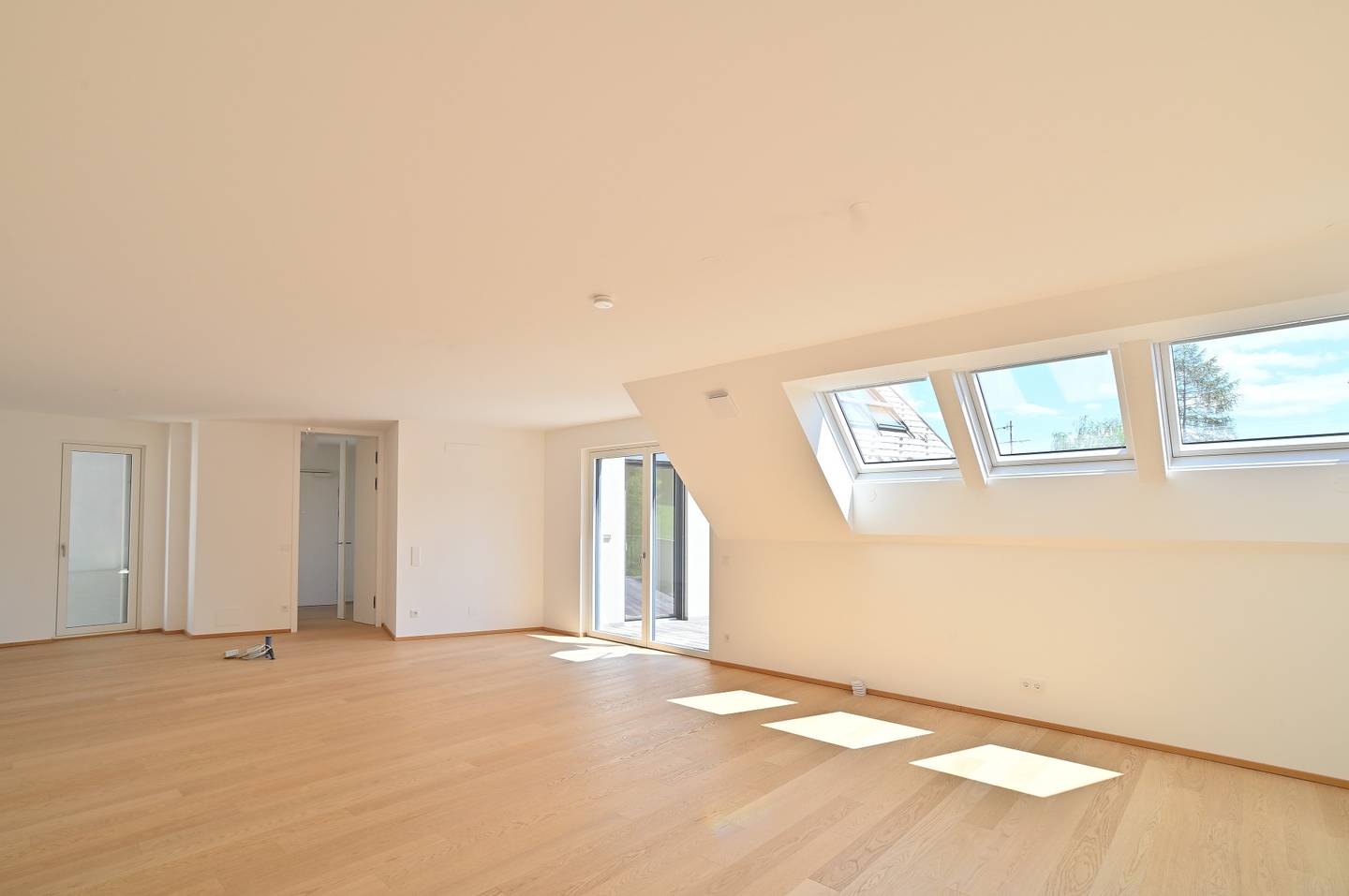 Wohnung mit Weitblick ins Grüne und großem Balkon