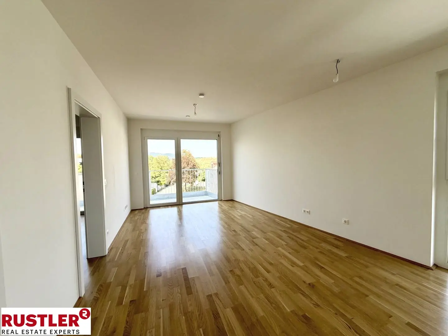 Sonnige 3-Zimmerwohnung mit großem Balkon!
JETZT BEZUGSFERTIG