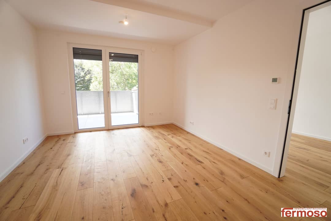 Neubau Erstbezug Wohnung mit Balkon hochwertig