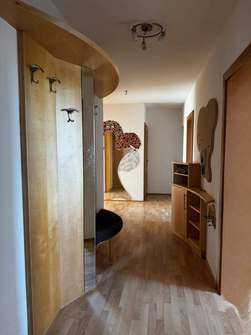 Top floor apartment at Market Square with Carport