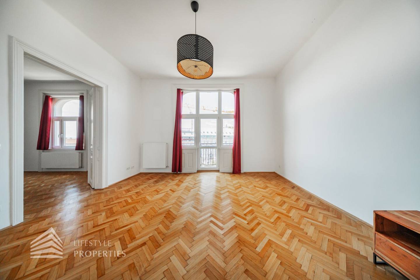 Altbauwohnung mit Balkon nahe Westbahnhof