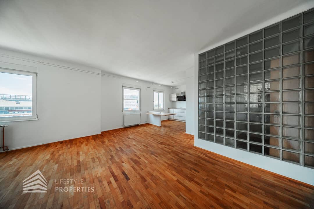 Dachgeschosswohnung Stilaltbau nahe Westbahnhof