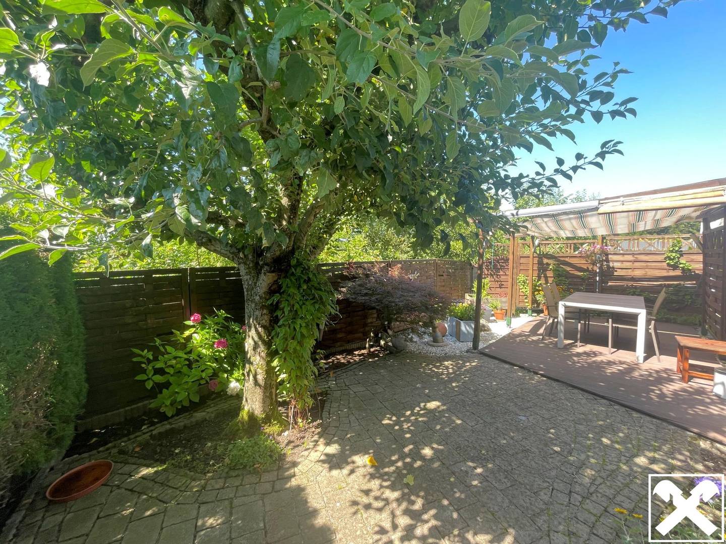 Dachgeschosswohnung in Hallwang/Esch mit Gartenanteil, 3-Zimmer