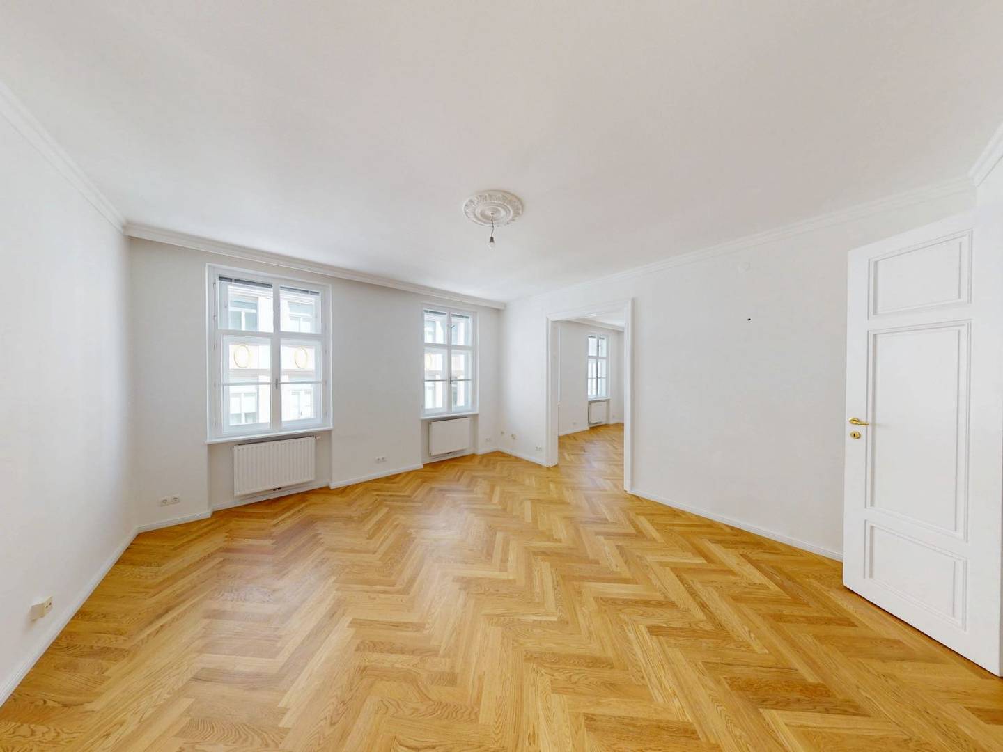 Erstbezug nach Sanierung - Hochwertige 2 Zimmer Altbauwohnung
 - Nahe altes AKH und Rathaus