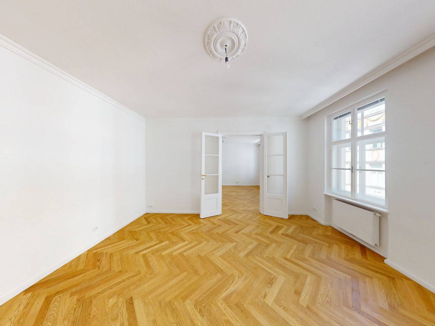 Erstbezug nach Sanierung - Hochwertige 2 Zimmer Altbauwohnung
 - Nahe altes AKH und Rathaus