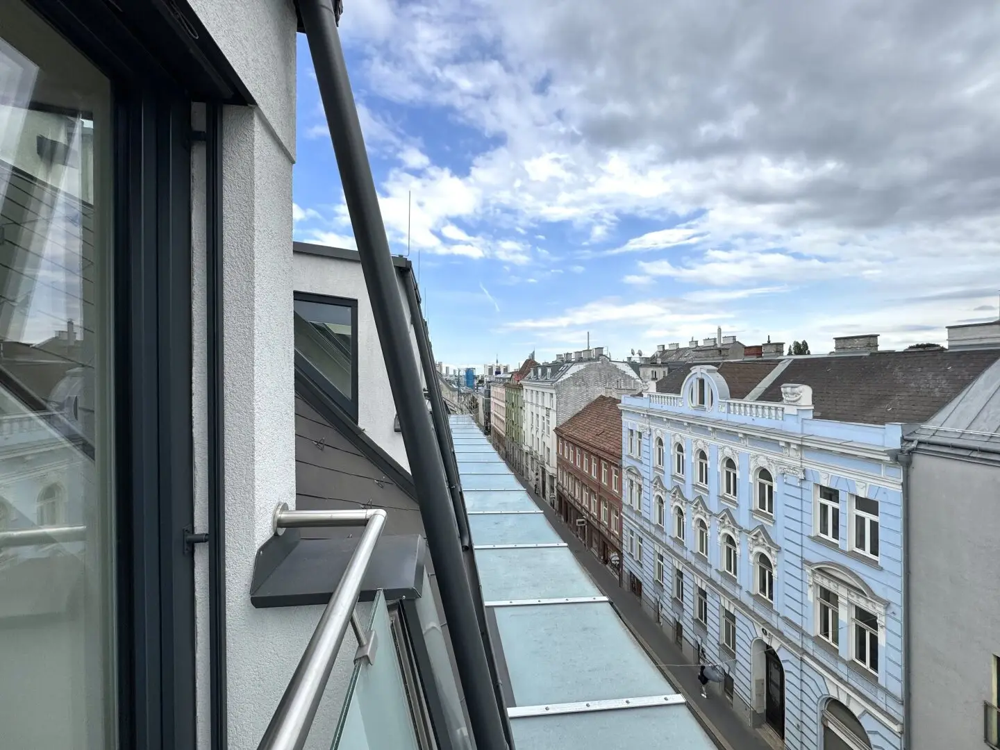 Charming and Bright Top Floor Dream near Hohe Warte - Air Conditioned