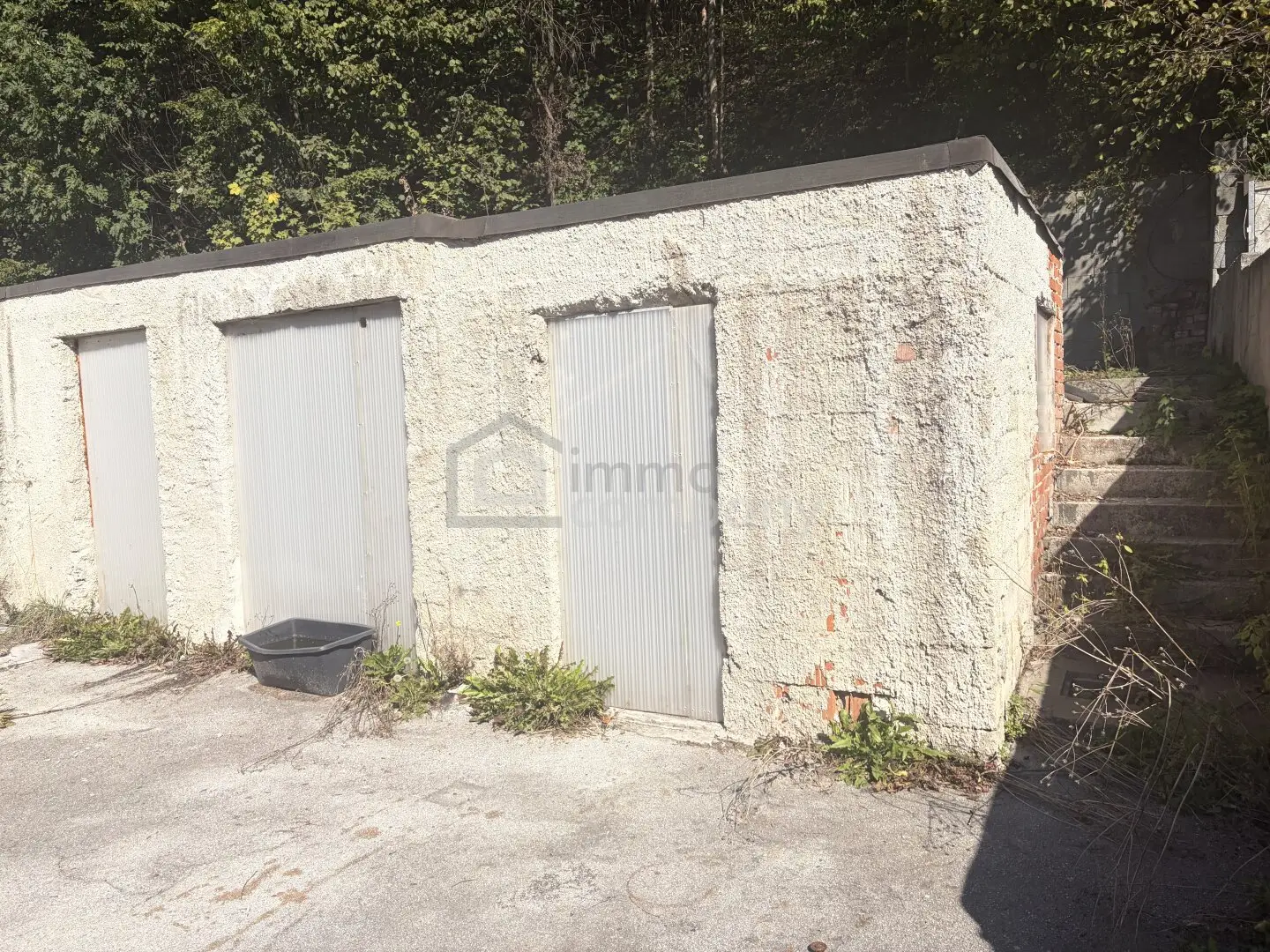 Grundstück mit bestehendem Keller und großem Waldanteil in Pinggau