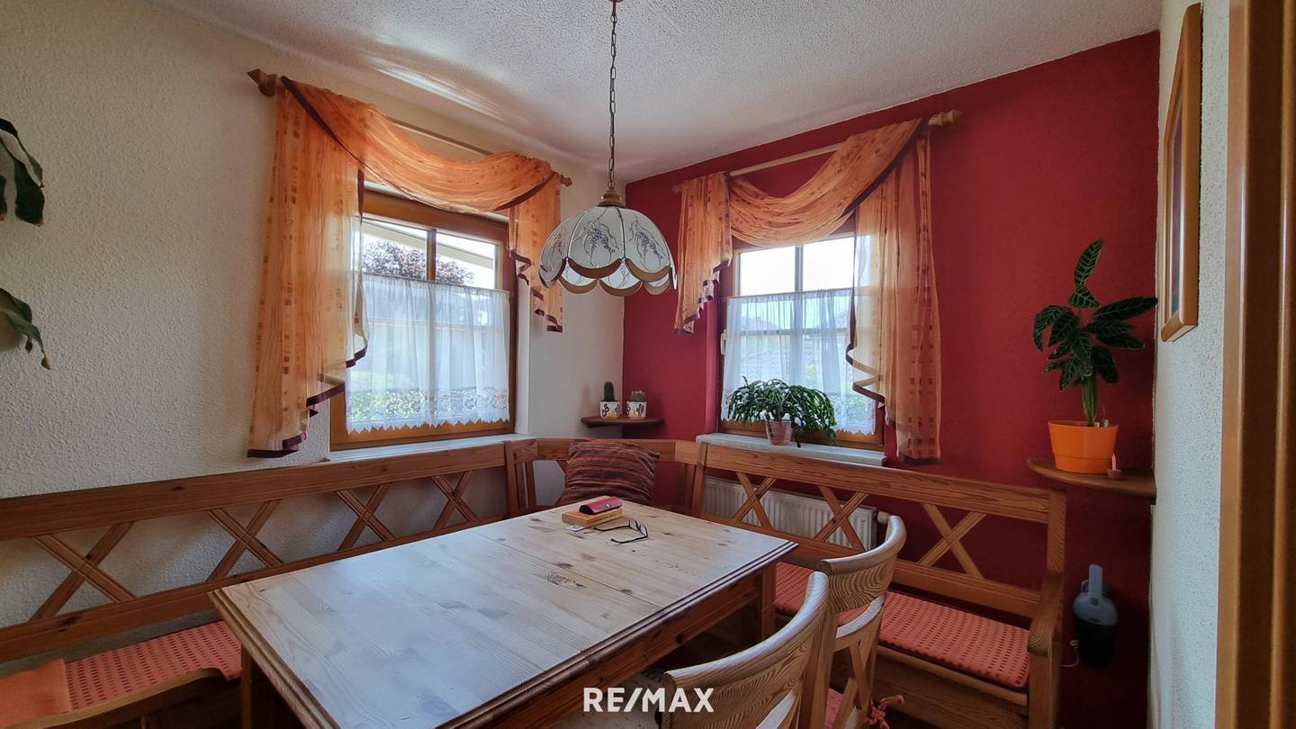 Stilvoller Bungalow in Markersdorf an der Pielach mit Garten & PV