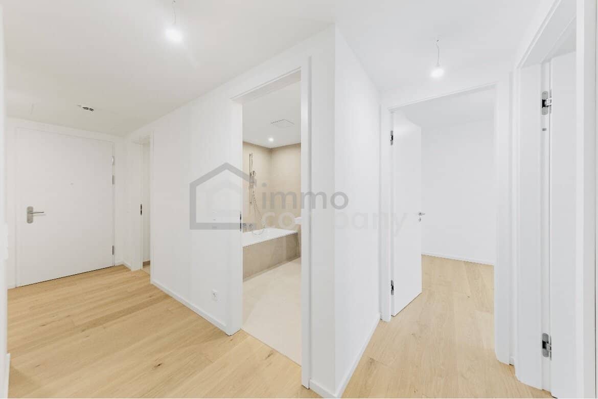 Luxurious apartment with a 65 m² balcony and city view in a new, multi storey premium building + underground parking space! 2nd district. U2
