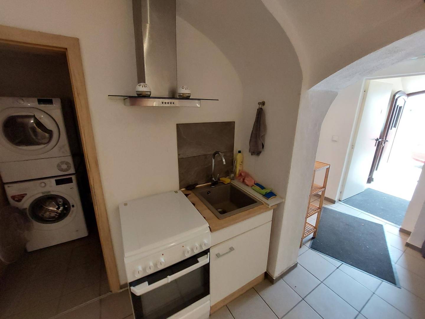 Besonderes Anlageobjekt: 6 Zimmer mit Bädern in Ranshofen, zentral