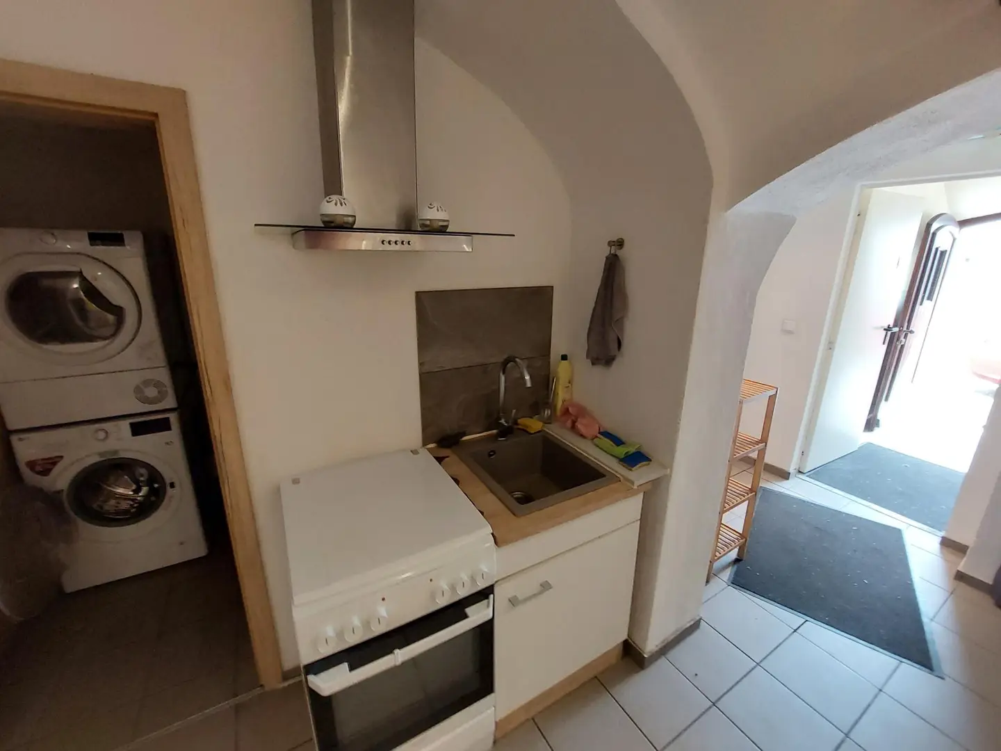 Besonderes Anlageobjekt - 6 Zimmer mit Bäder zur Zimmervermietung