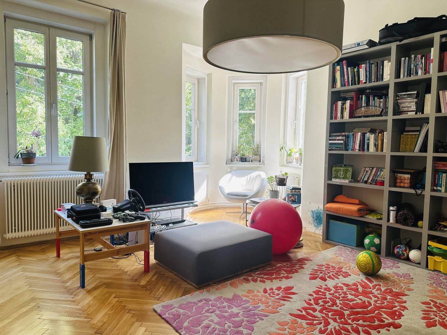 Jagdvilla from 1910 - fully renovated - top quiet location - 10 minutes walk to Baden city center