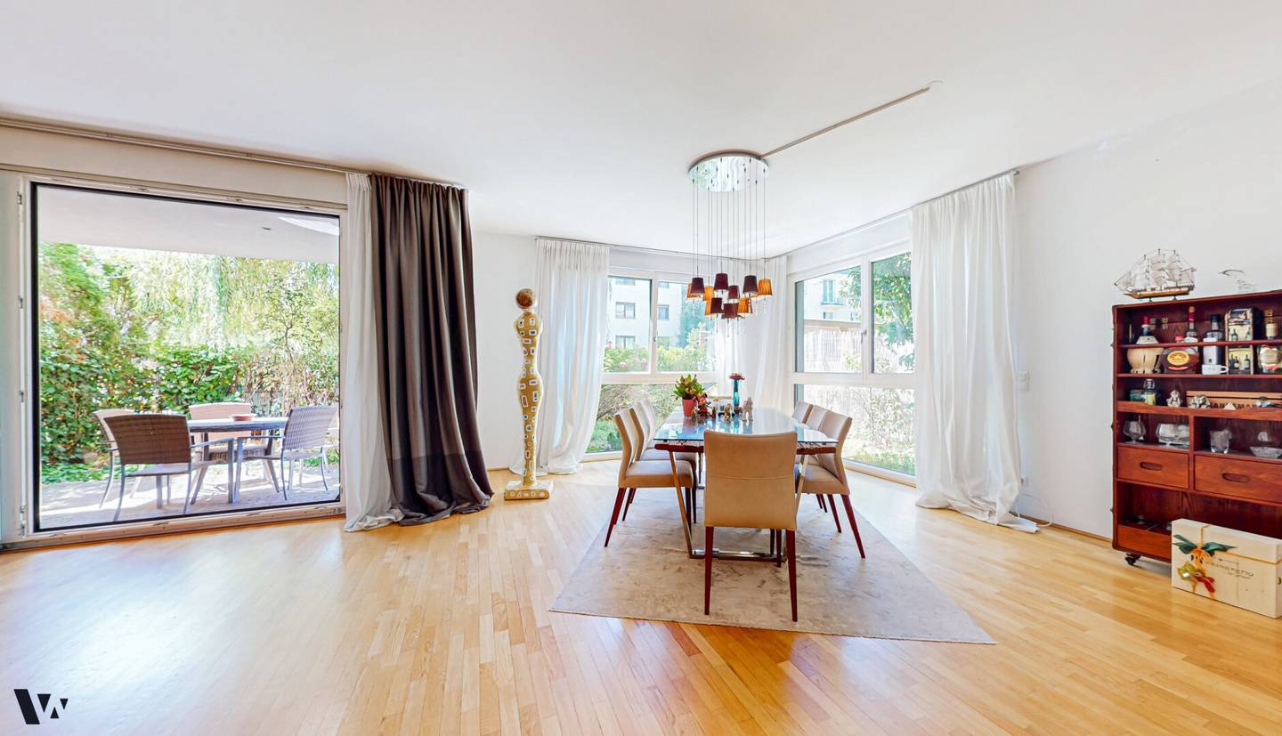 Exclusive Maisonette with House Character in Grinzing | Private Garden &amp; Underground Parking Space-? QNoOops? n/a? Hmm