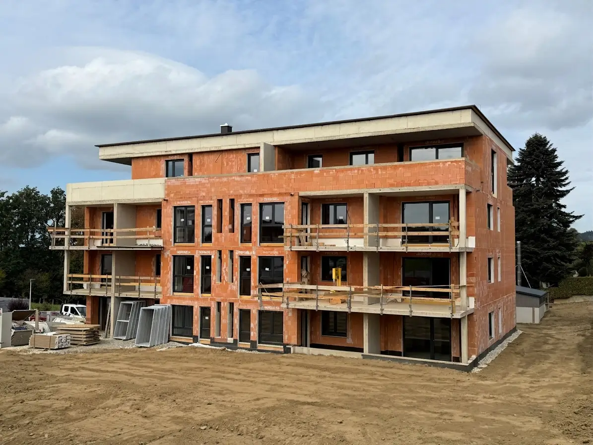 Neubau Wohnung mit Loggia Anlegerobjekt
