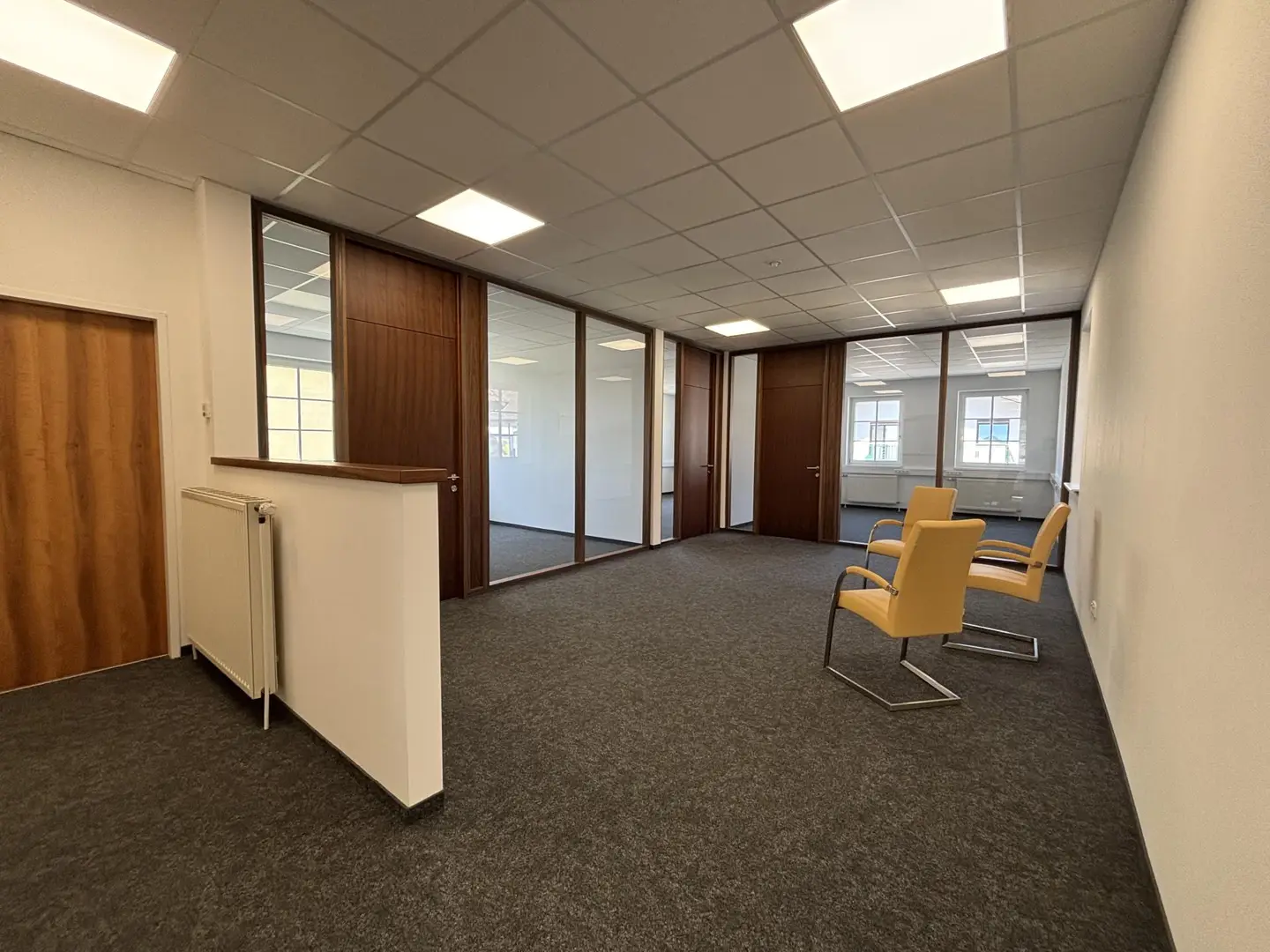 Helles 17 m² Büro im 1. OG der Raiffeisenbank in Sankt Agatha