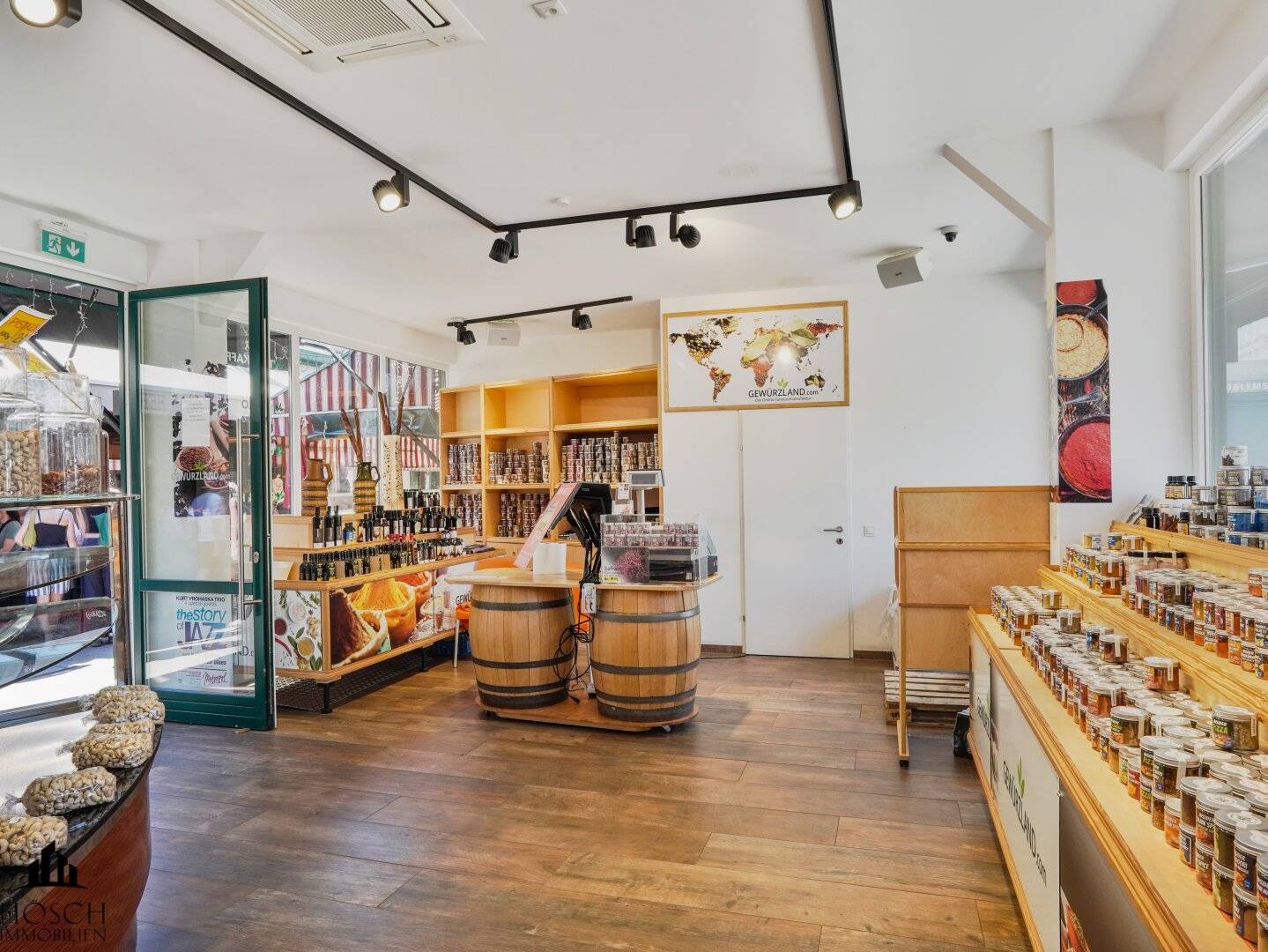 NASCHMARKT - Business at the heart of the city – stylish commercial premises in a prime location