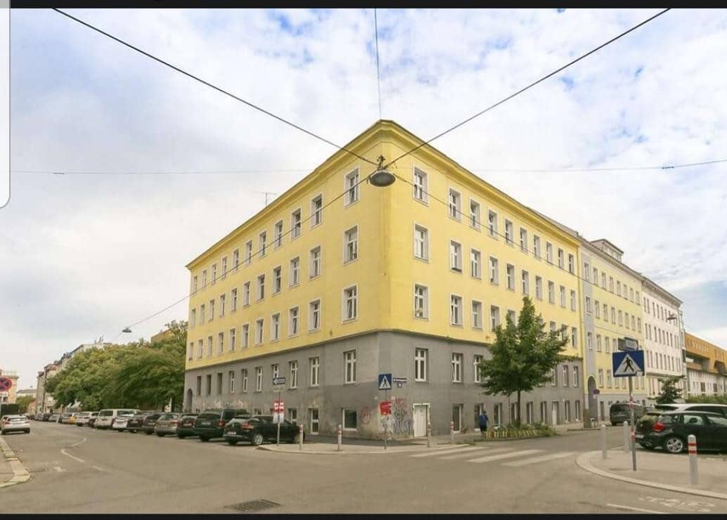 Apartment near Schönbrunn with good transport links
