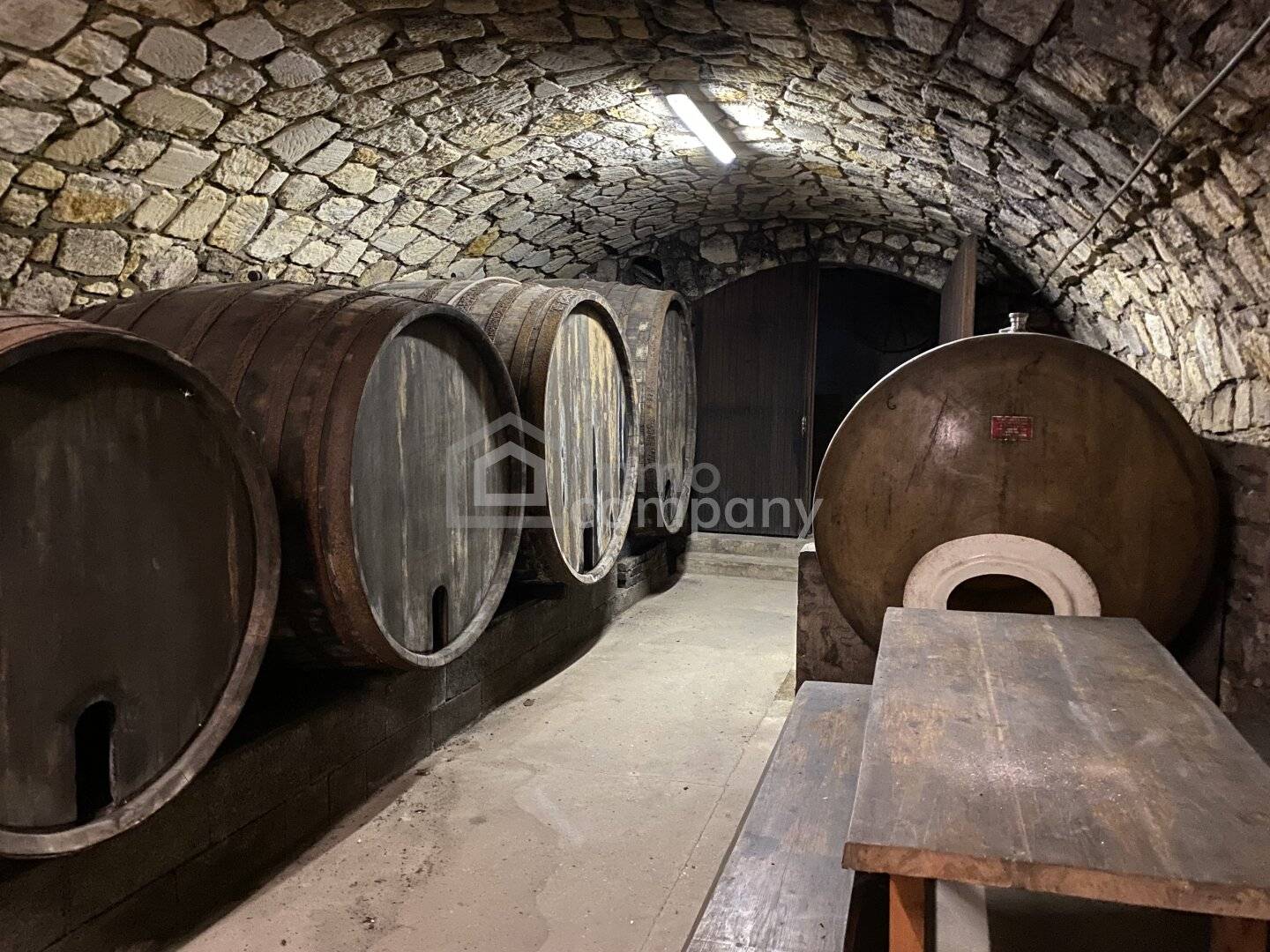 Traditional farmhouse with a historic wine cellar