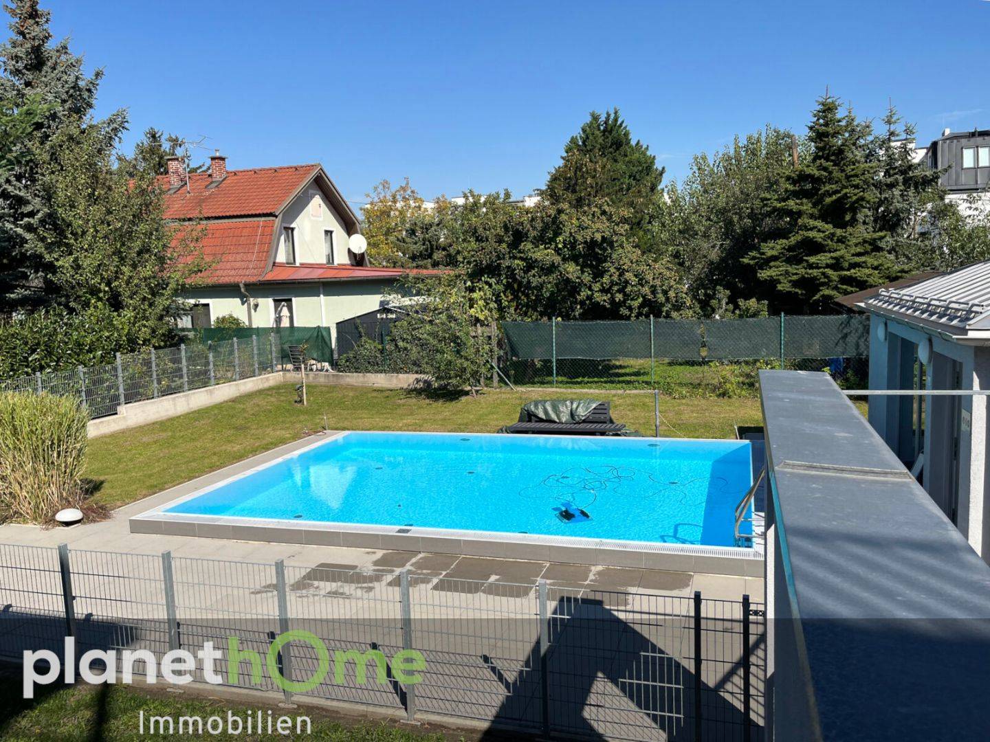 Attic apartment near the Old Danube with terrace