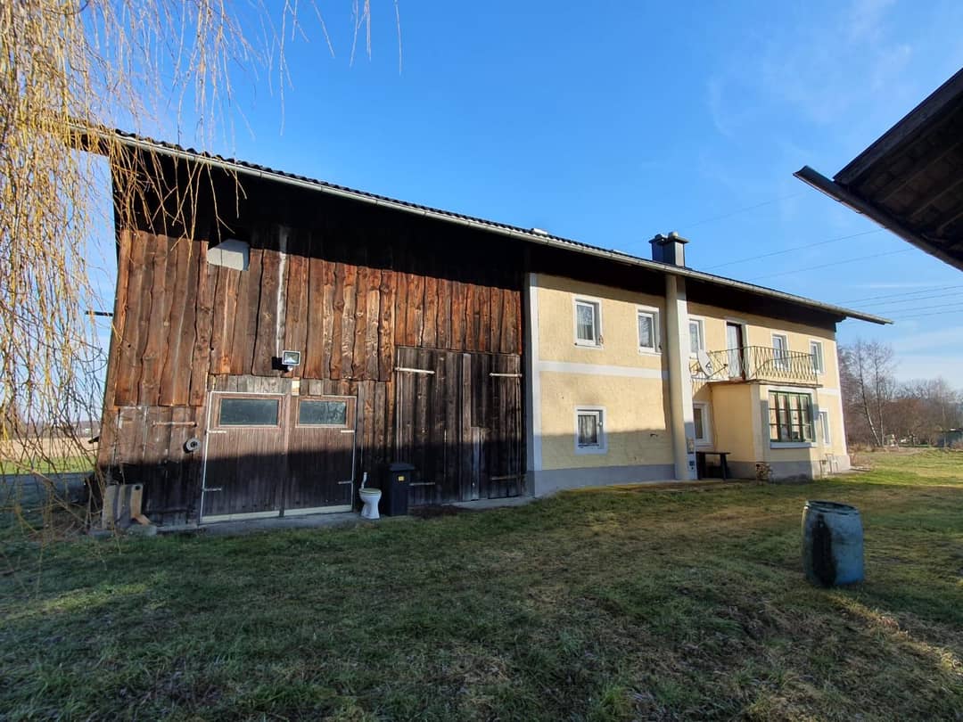 Bauernhaus in Schalchen, ruhige Dorfrandlage, 200 m² Wohnfläche