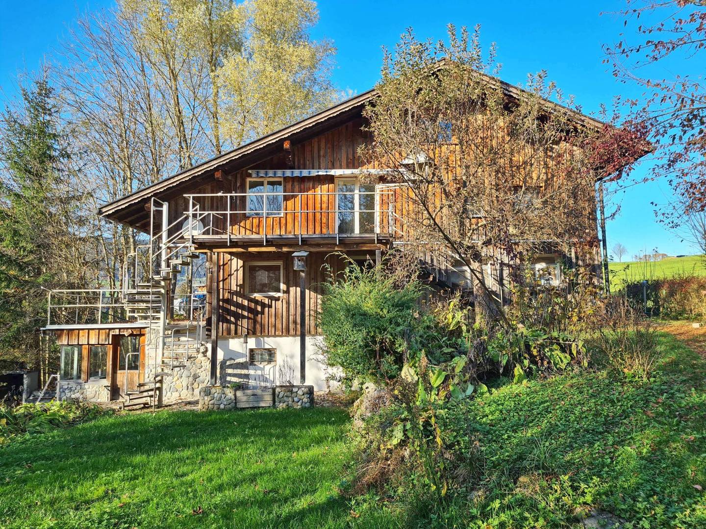 Grundstück mit Altbestand – Neubau möglich in Lage Krumbach