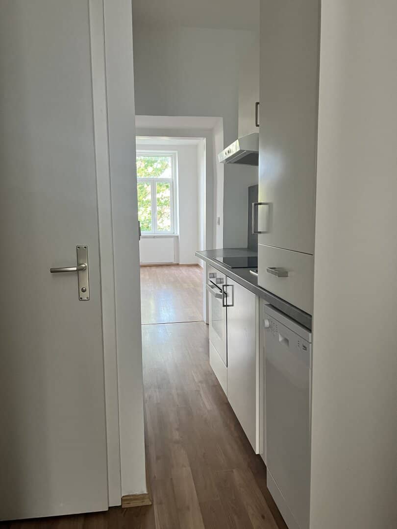 Altbauwohnung mit Balkon in ruhiger Kleingasse