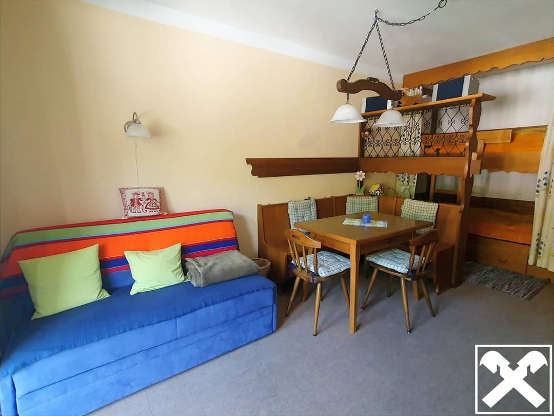 Ferienwohnung mit Loggia und Lift nahe dem Zentrum