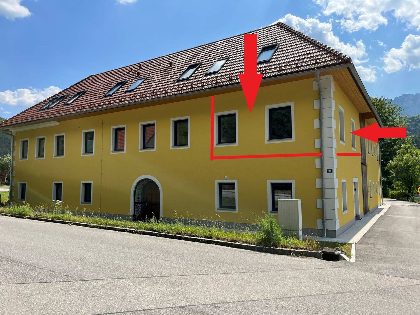 Renovated apartment with underfloor heating and elevator