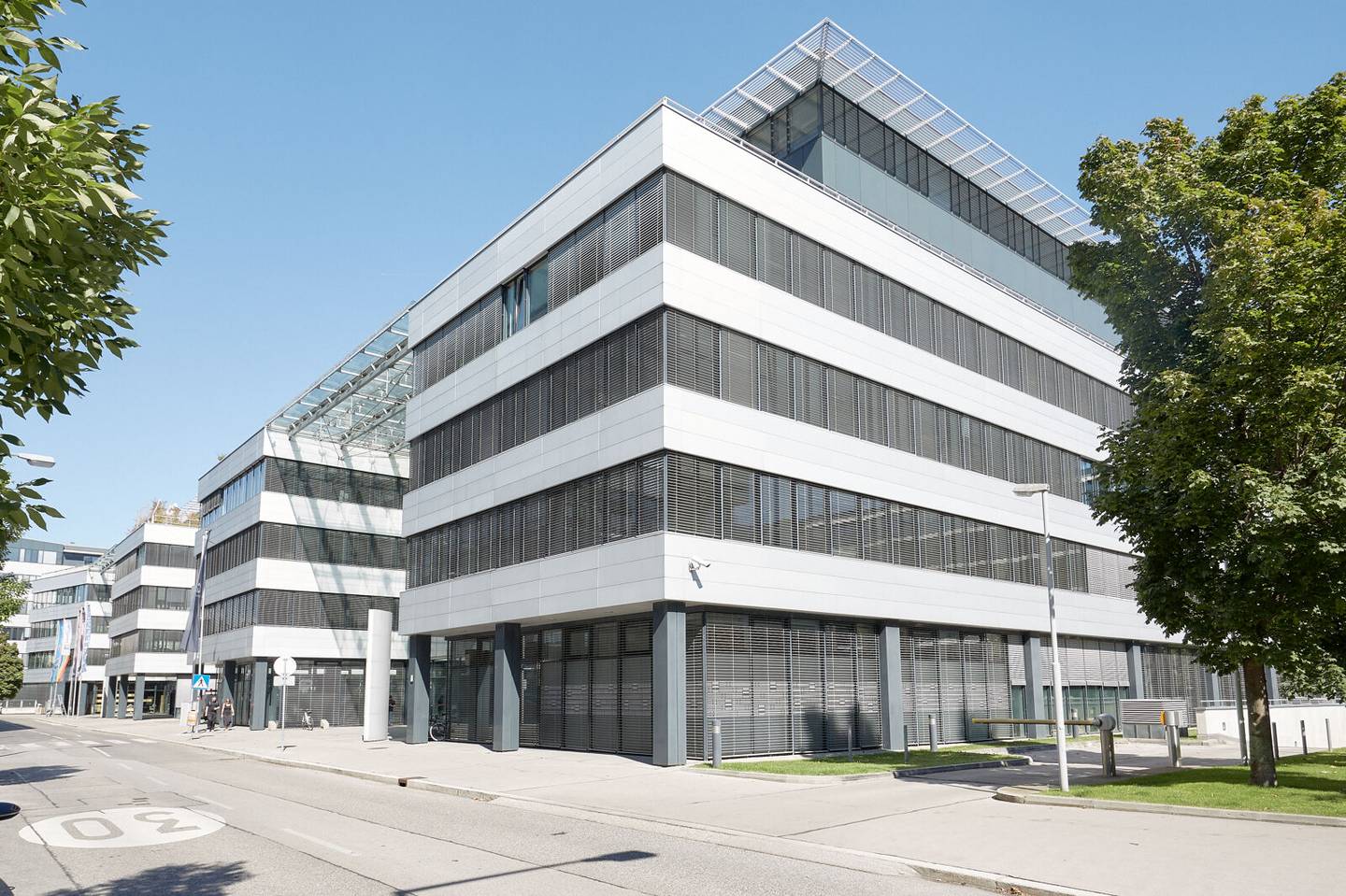 EURO PLAZA 1 - 270 m² mit Terrasse