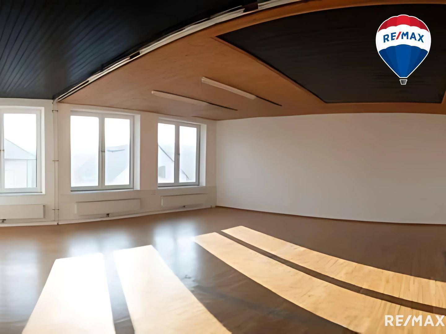 220 m² Gewerbefläche in Freistadt – Büro/Praxis, 1. OG, zentrale Lage