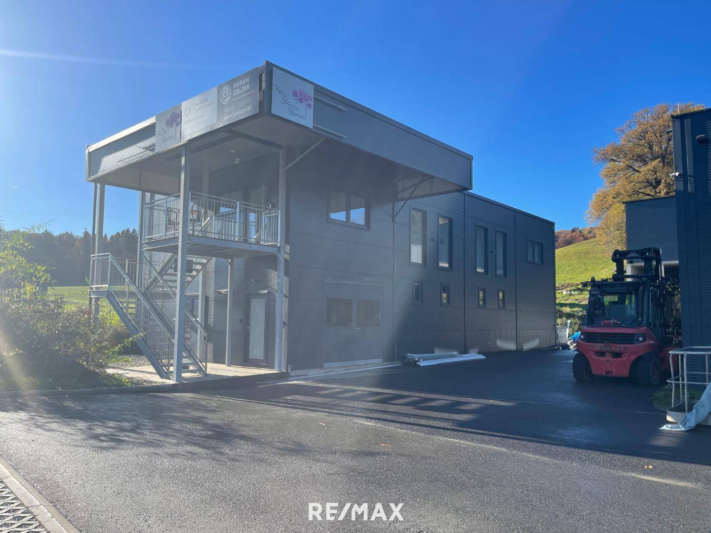 Gewerbehalle mit Büro nahe Hausmannstätten in Heiligenkreuz am Waasen