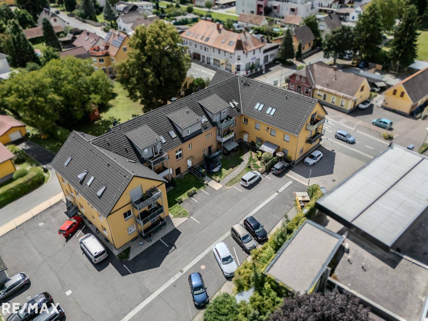 Anlageobjekt in Leibnitz: 3 Wohnungen + 2 Apartments, voll vermietet