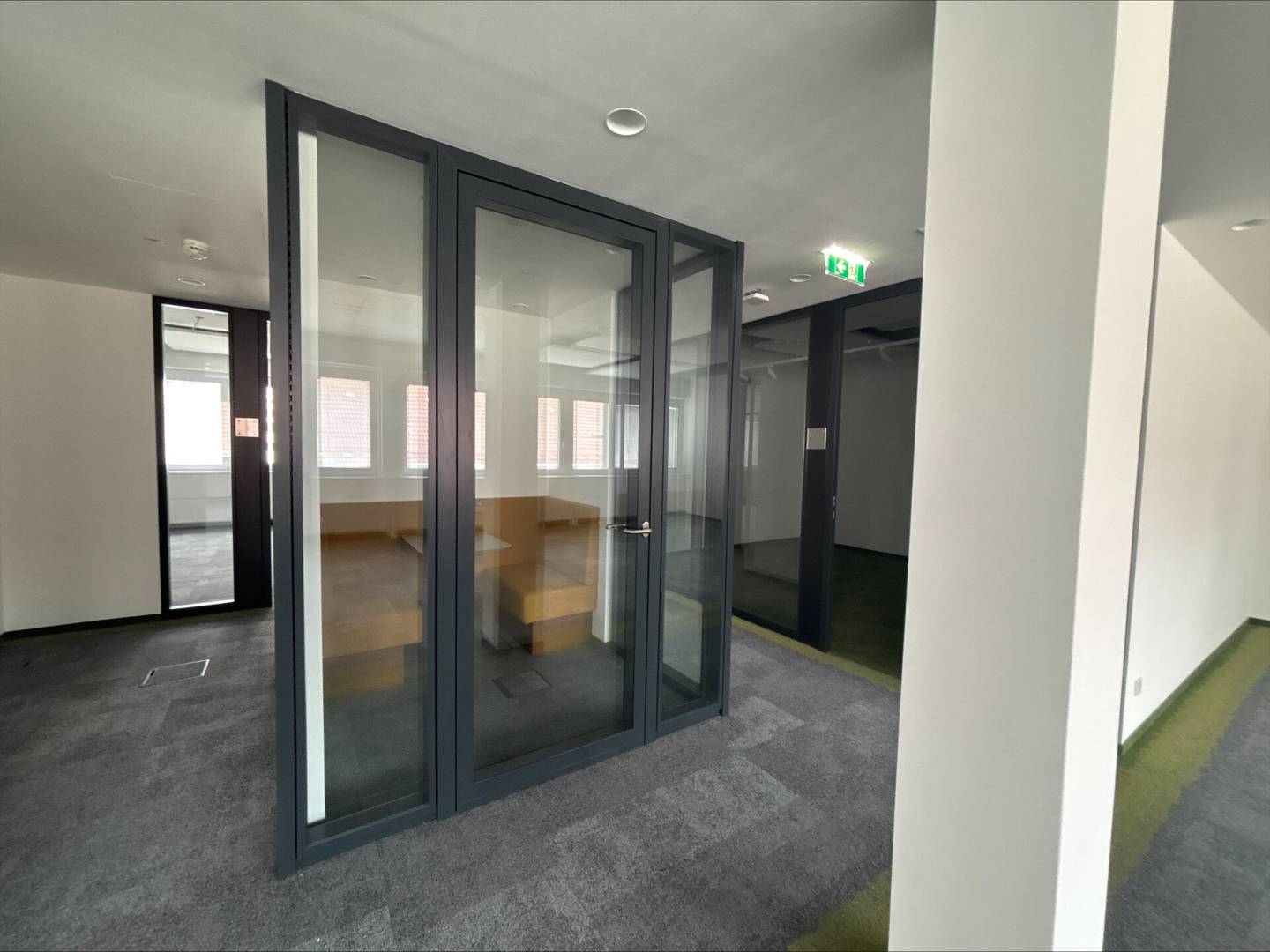 myhive Desk Ungargasse - moderne Büroflächen zu mieten in 1030 Wien