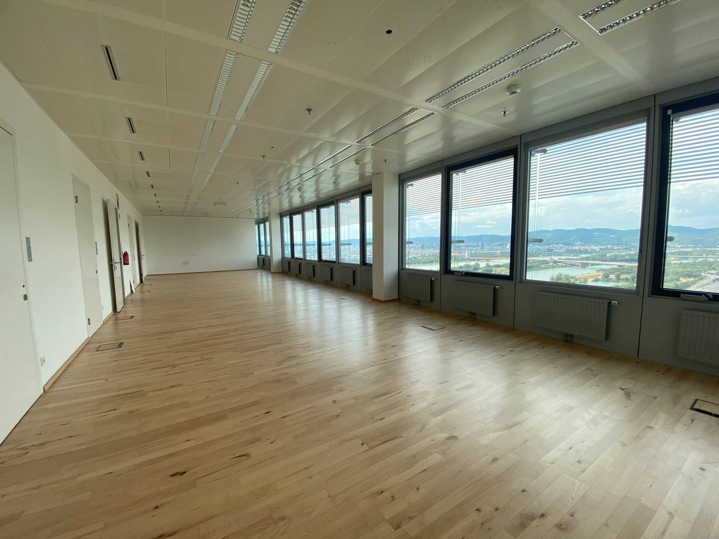 Flexible Bürofläche in Wien Donau-City mit Tiefgarage und Open-Space