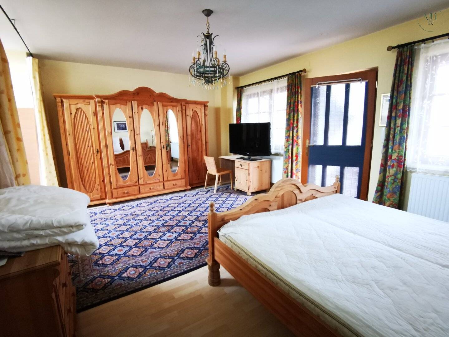 Fully furnished apartment in top location with built in kitchen
