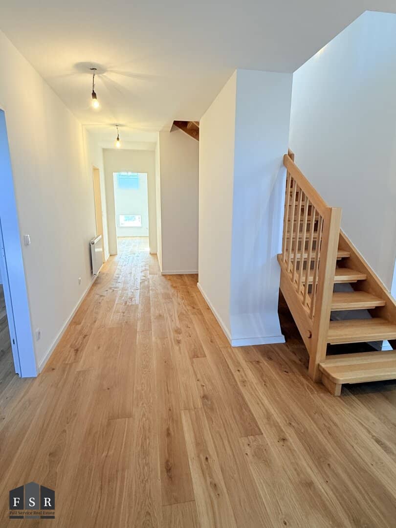 3-Zimmer Dachgeschoss-Wohnung mit Balkon in Wien 5, Siebenbrunnengasse