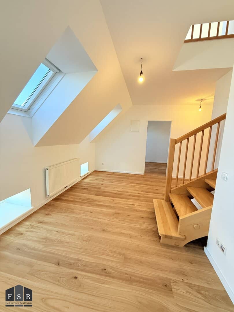 3-Zimmer Dachgeschoss-Wohnung mit Balkon in Wien 5, Siebenbrunnengasse