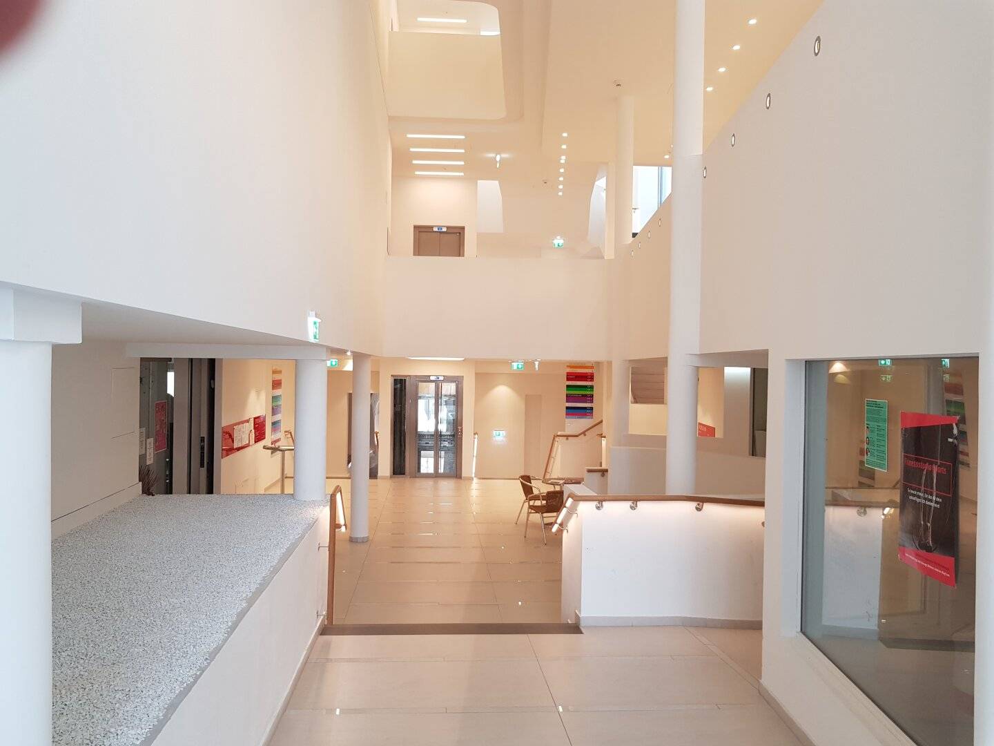 Your practice with a view of Schlossberg and generous outdoor areas | very good layout