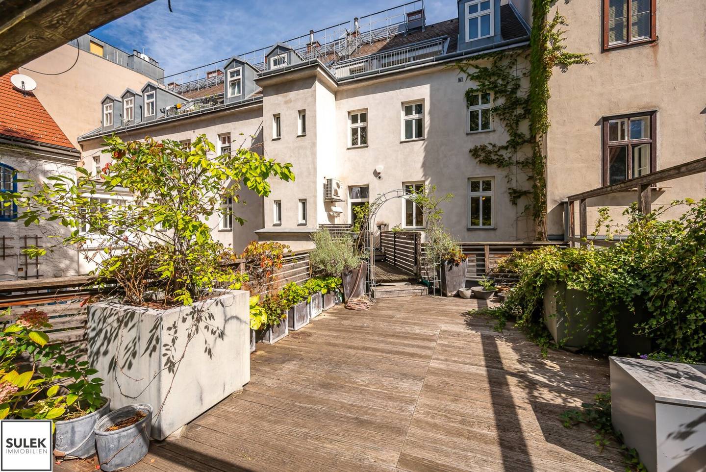 Großzügiges Büro mit Innenhof-Terrasse in 1050 Wien