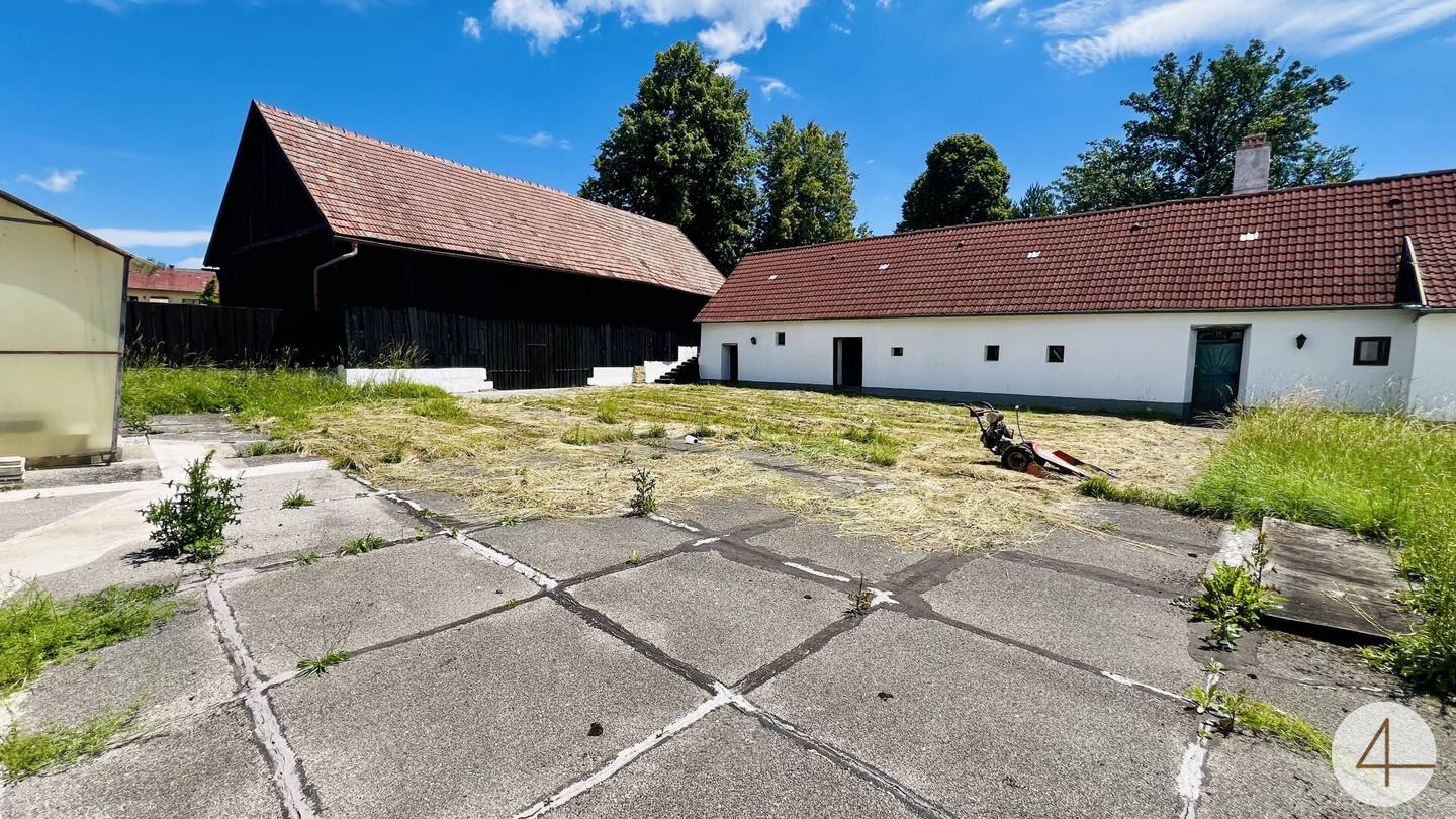 Gut erhaltener Vierkanthof in Harth bei Geras mit 230 m² Wohnfläche