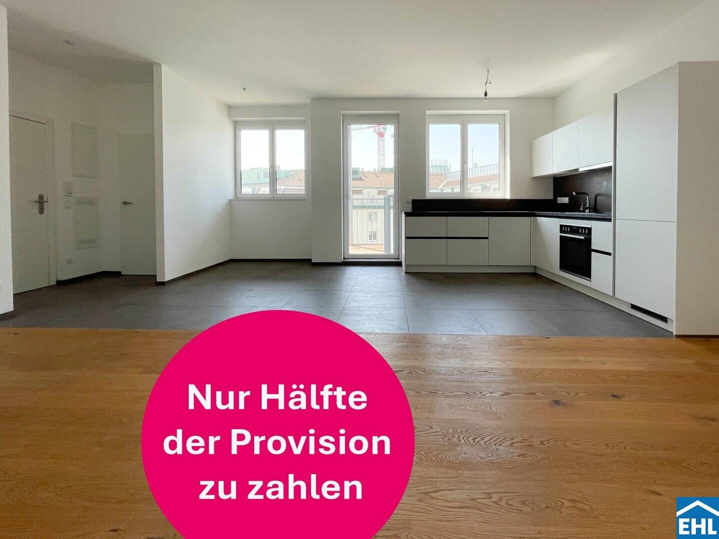 Wohnung near Naschmarkt in a modernized historic building