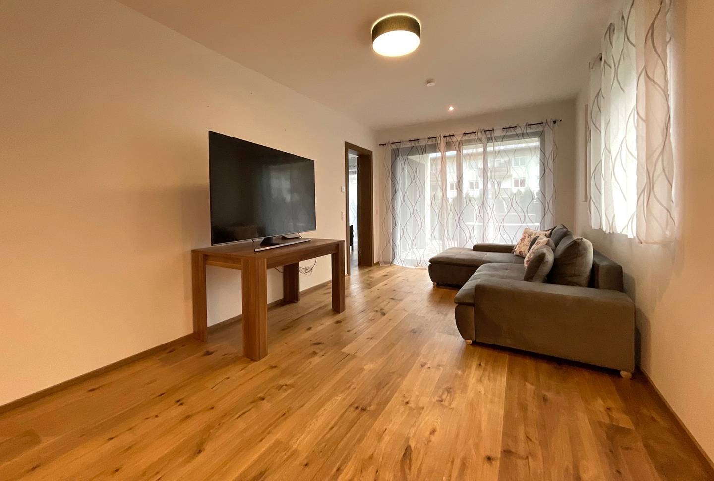Hochwertige 2-Zimmer-Gartenwohnung mit Tiefgarage in St. Johann