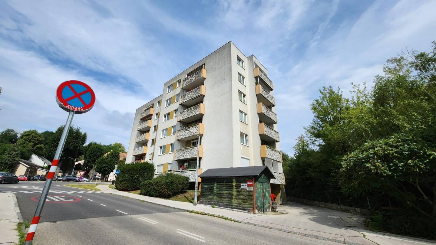 2-room apartment with loggia and elevator in St. Pölten